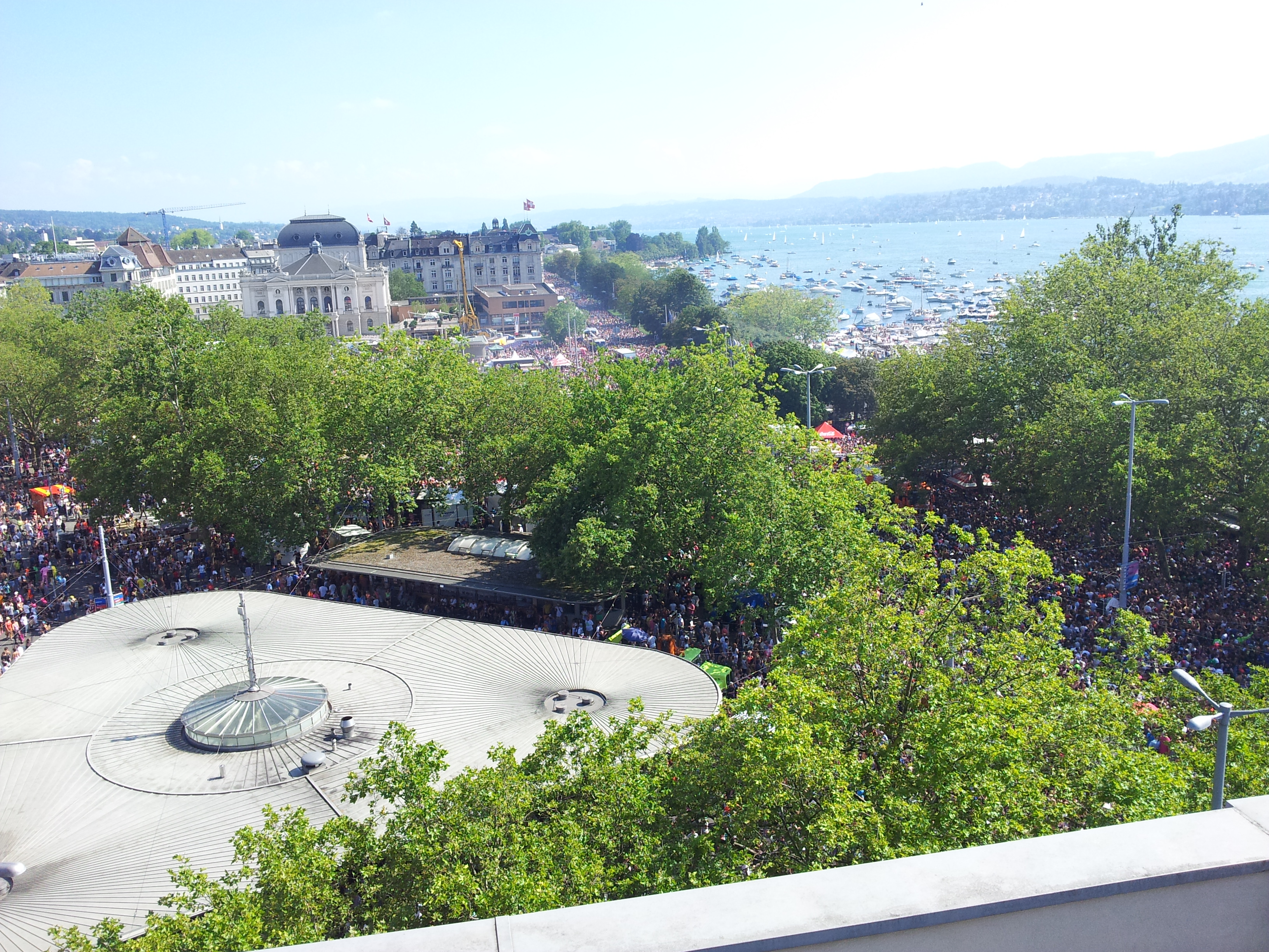 07 Street Parade 2012 - POV